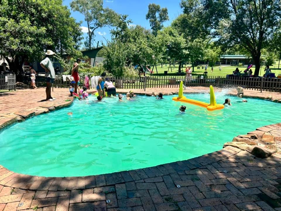 Grey Goose Game Lodge Newcastle Bagian luar foto